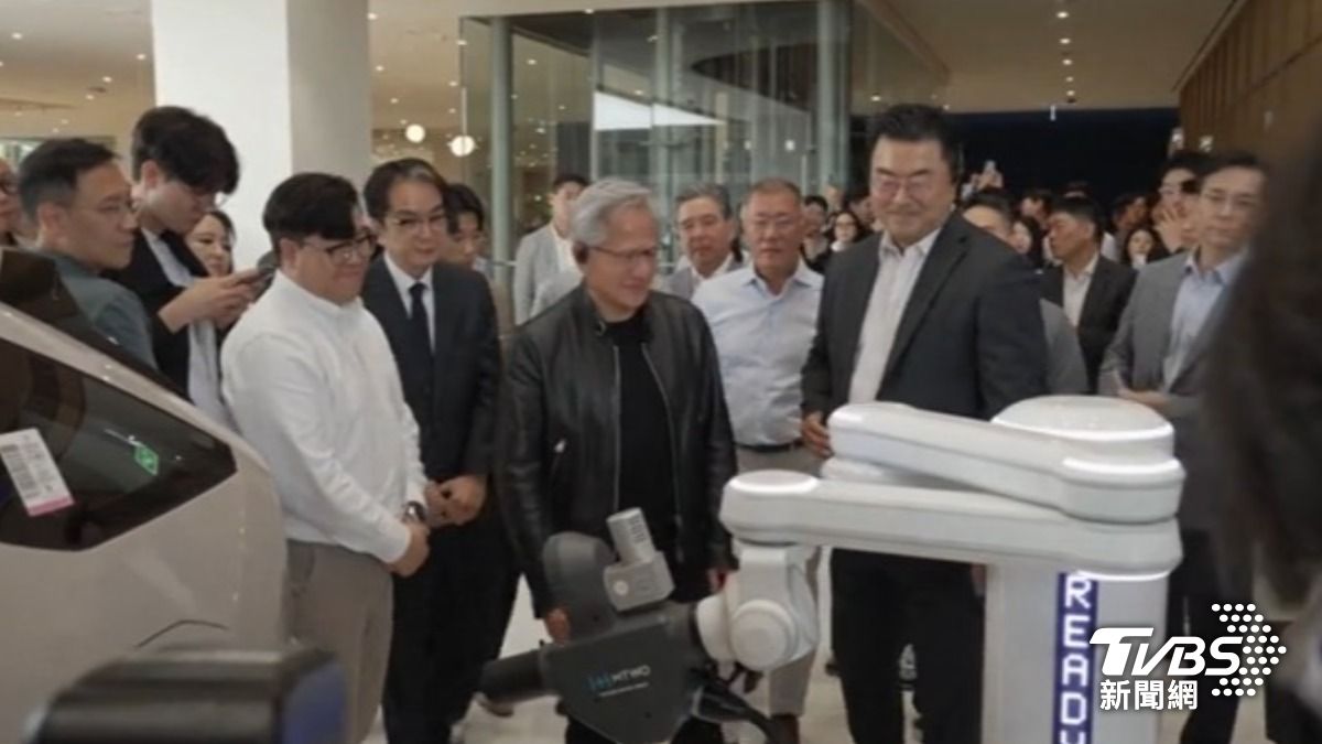 黃仁勳參訪現代汽車（圖／TVBS資料畫面）