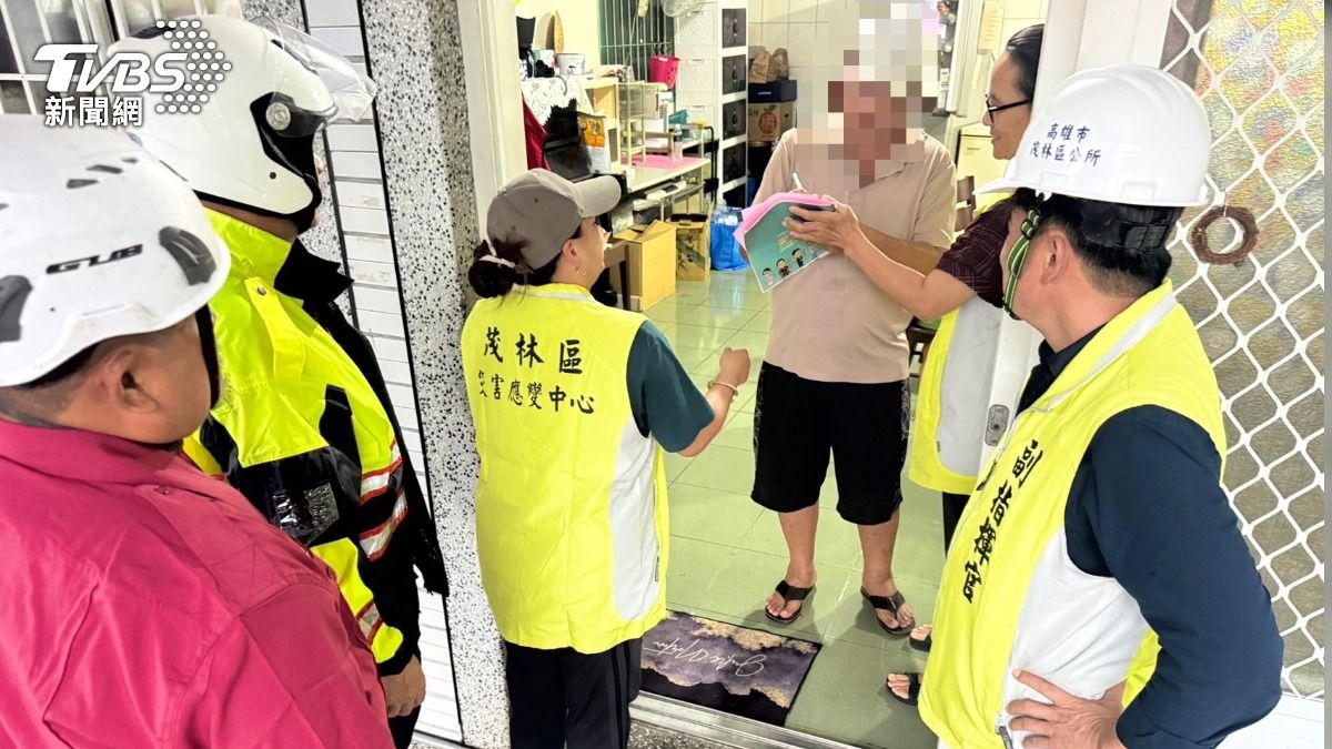氣象署發布9日山區仍有豪大雨，高屏及嘉義縣市政府，緊急針對山區好幾個行政區，宣布停止上班上課。（圖／TVBS）