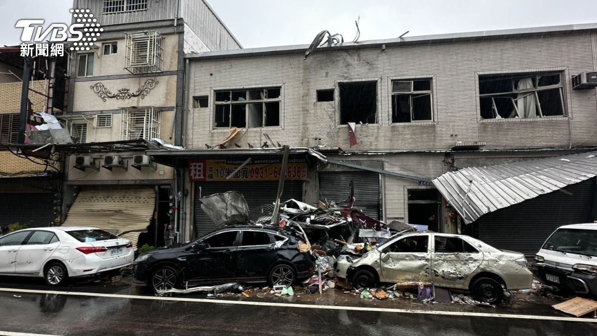 氣爆現場滿目瘡痍。（圖／TVBS）