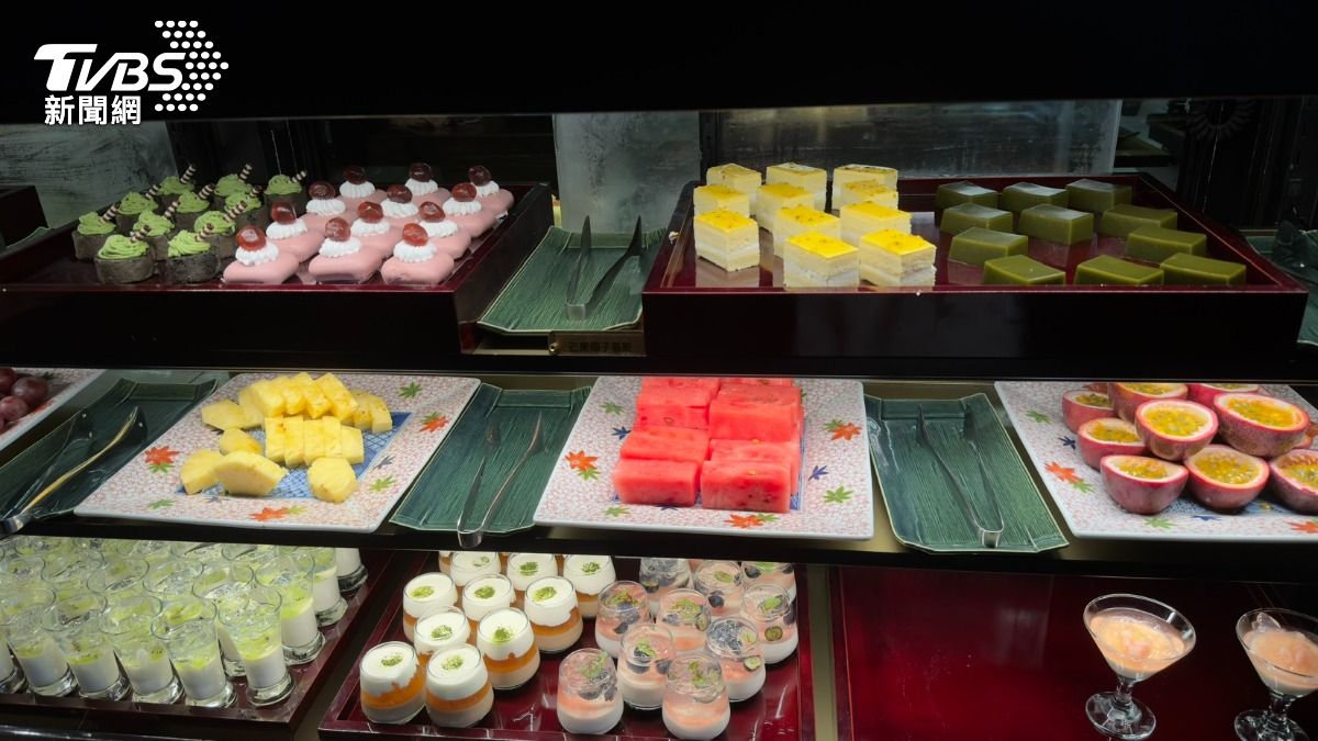 欣葉日本料理彩膳楽亭甜點櫃。（圖／陳昫蓁攝）