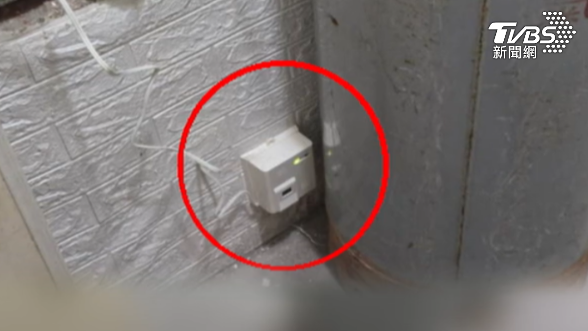 老闆表示有裝瓦斯濃度警報器，鑑識小組初步勘查沒發現。（圖／TVBS）