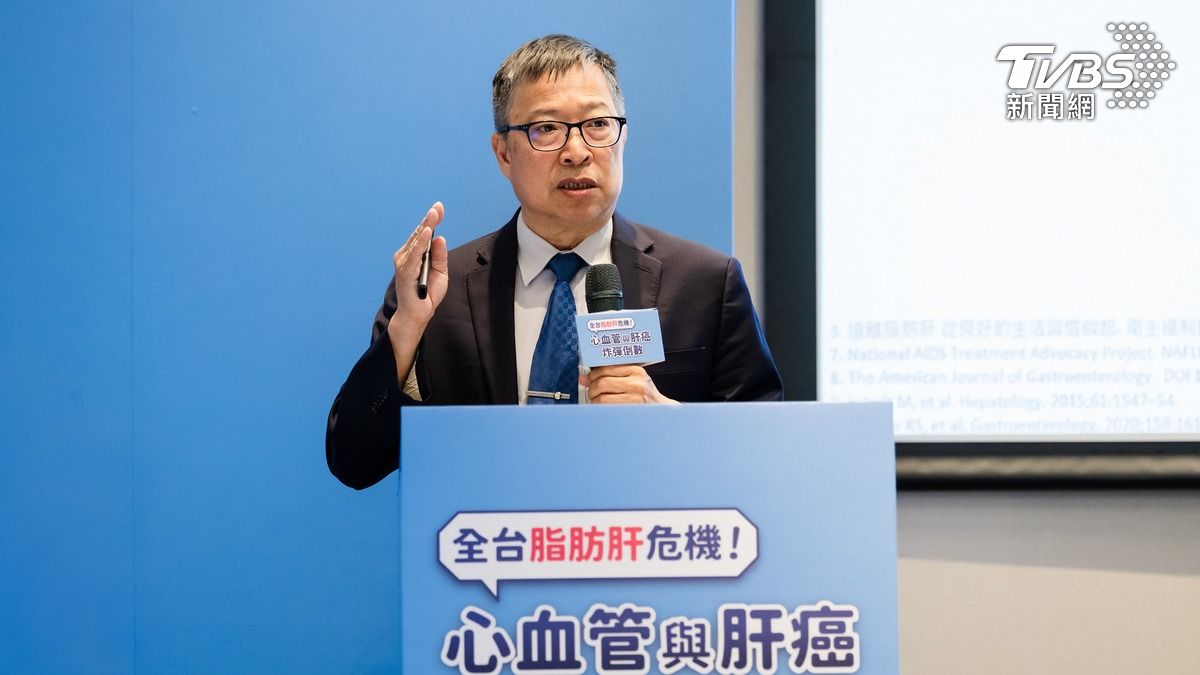 台灣肝臟研究學會余明隆會長。（圖／TVBS）