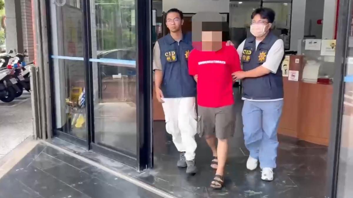 埋伏監控逮到機會!毒販開門瞬間遭警攻堅。(圖/宜蘭分局)