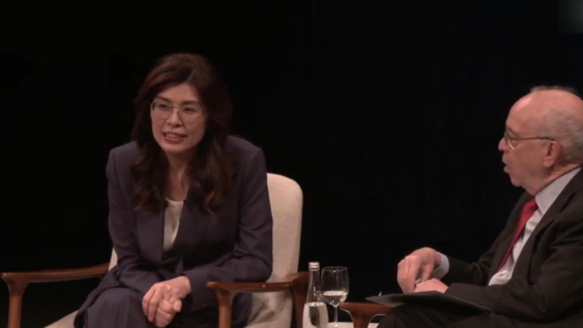 陸男鬧場嗆鄭麗文 黃暐瀚揪3關鍵:失去民主自由的和平非選項