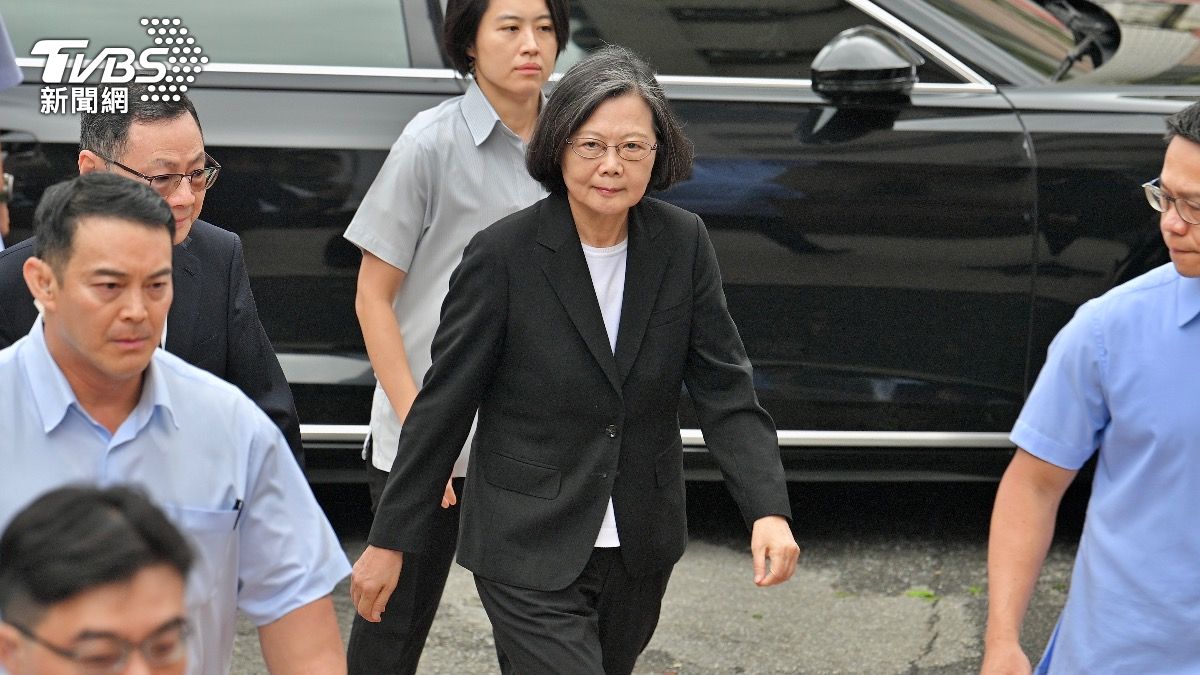 尹衍樑家屬今低調辦追思禮拜 「恩師」王金平、蔡英文現身