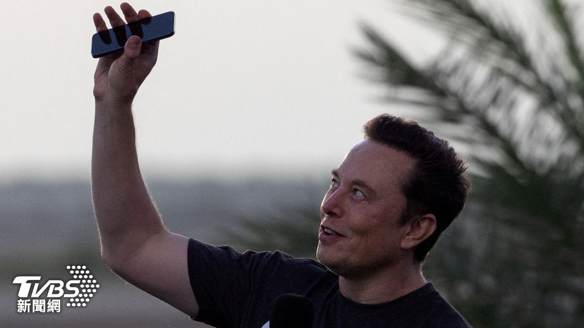 SpaceX IPO前夕!馬斯克出席ASML員工大會讚「歐洲最偉大公司」