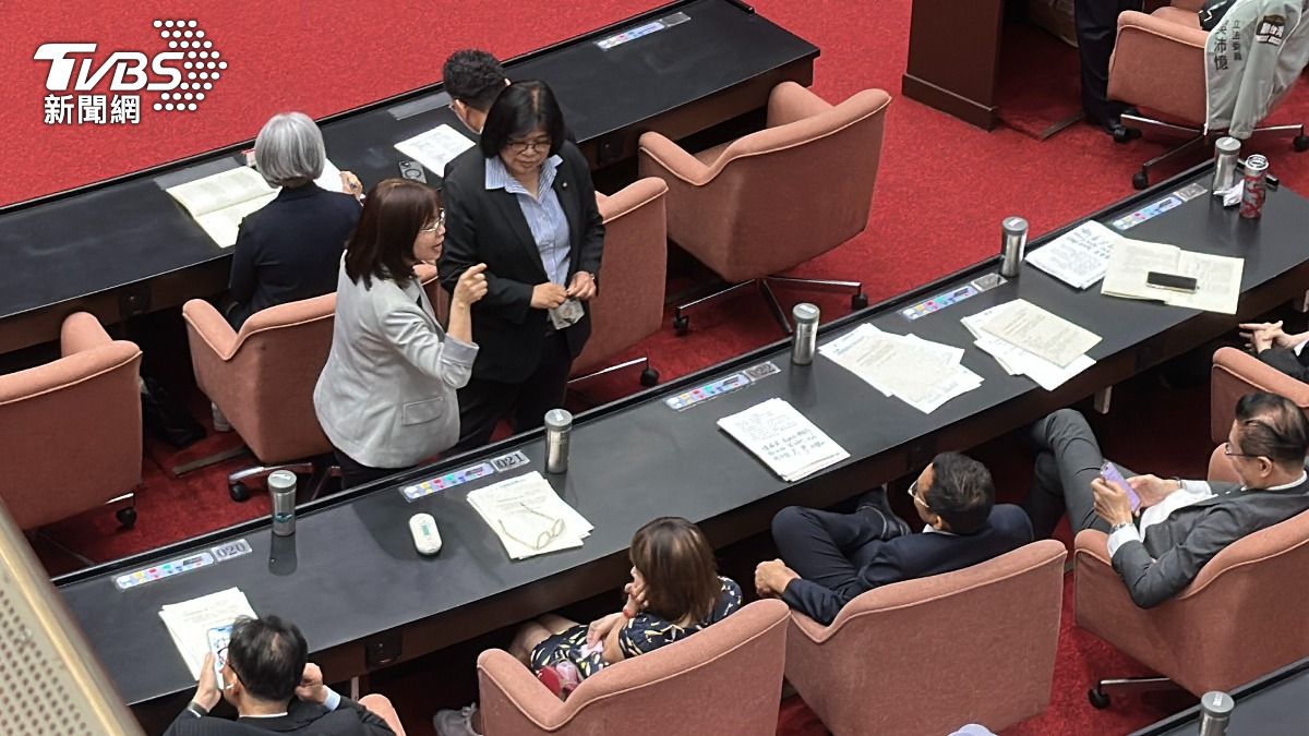 「高虹安條款」三讀！放寬易刑可參選　引爆綠白委台下互嗆