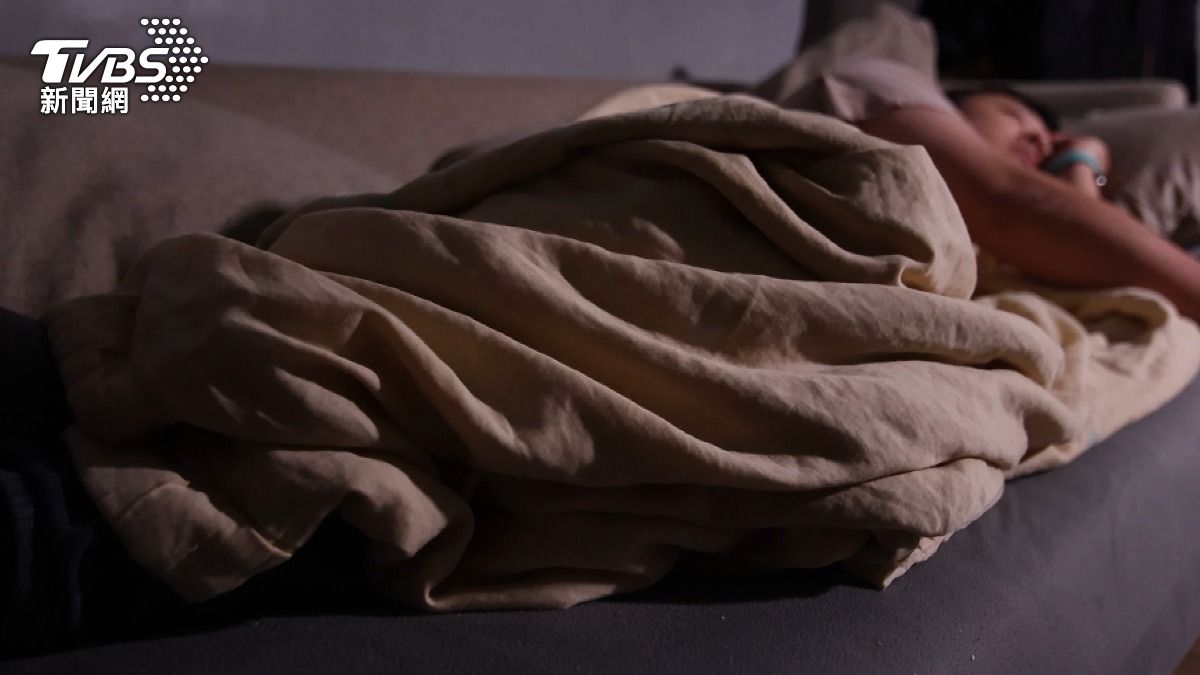 睡不好不只壓力大!醫揭睡眠環境「五大關鍵」 影響大腦健康!(圖/TVBS)