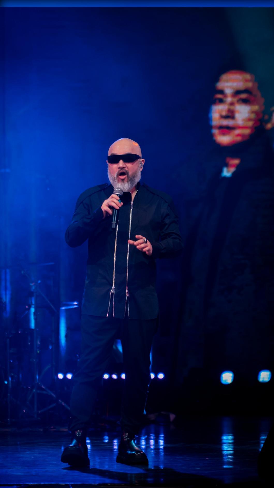 辛龍以神秘嘉賓身分演出。(圖/麗星郵輪提供)