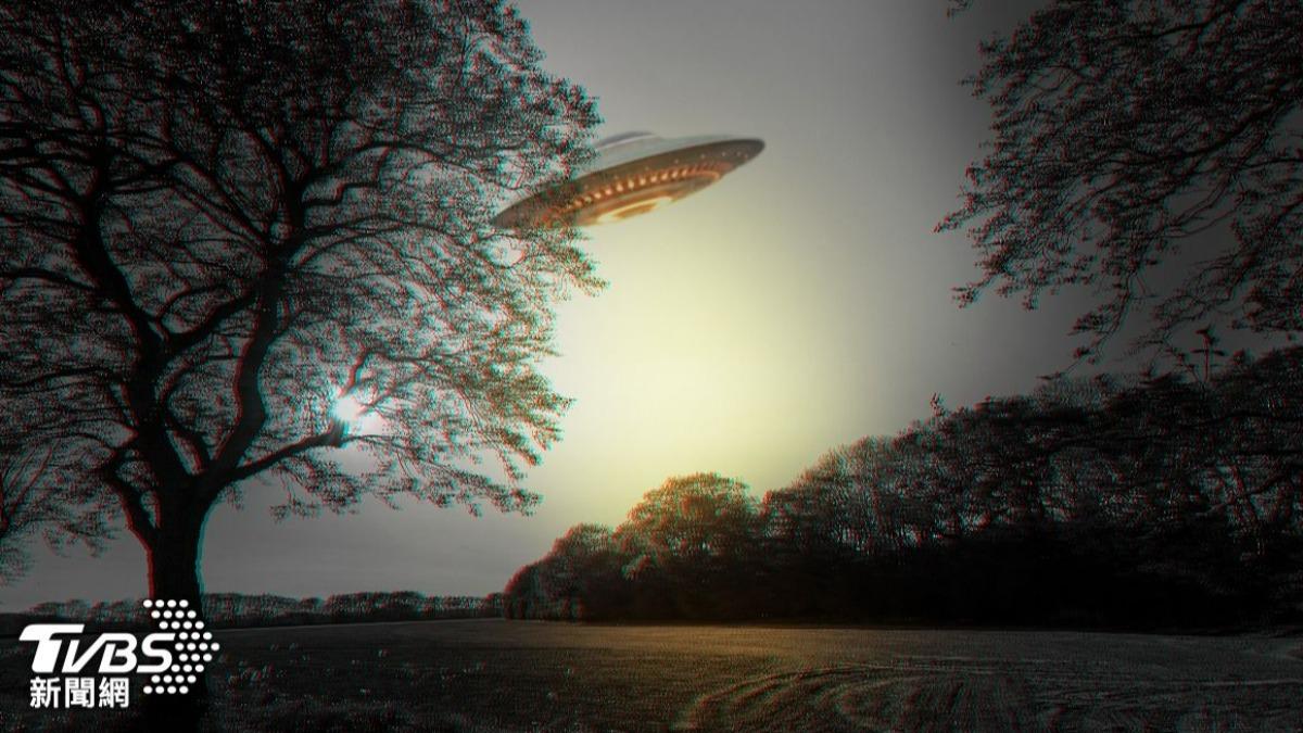 五角大廈最新解密72份UFO檔案 白宮轉發「發光紅球」神祕片