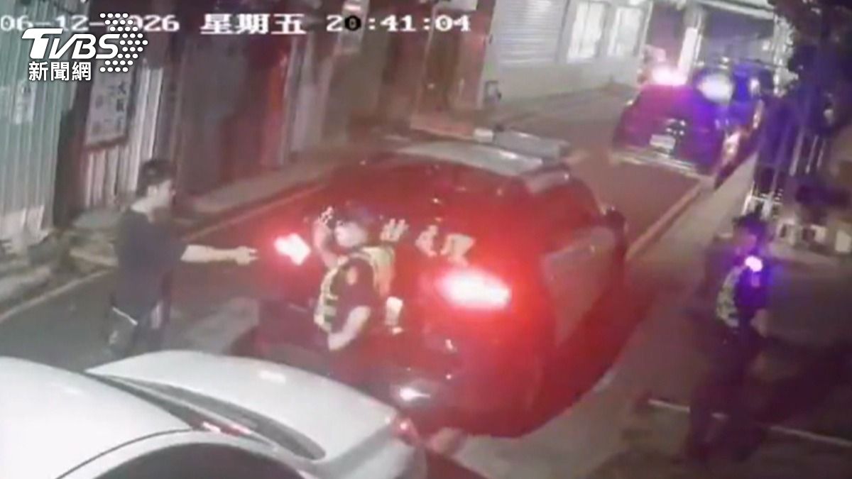 只求「往前移一下」遭拒!警臨檢擋車格 按摩店2客人取消預約