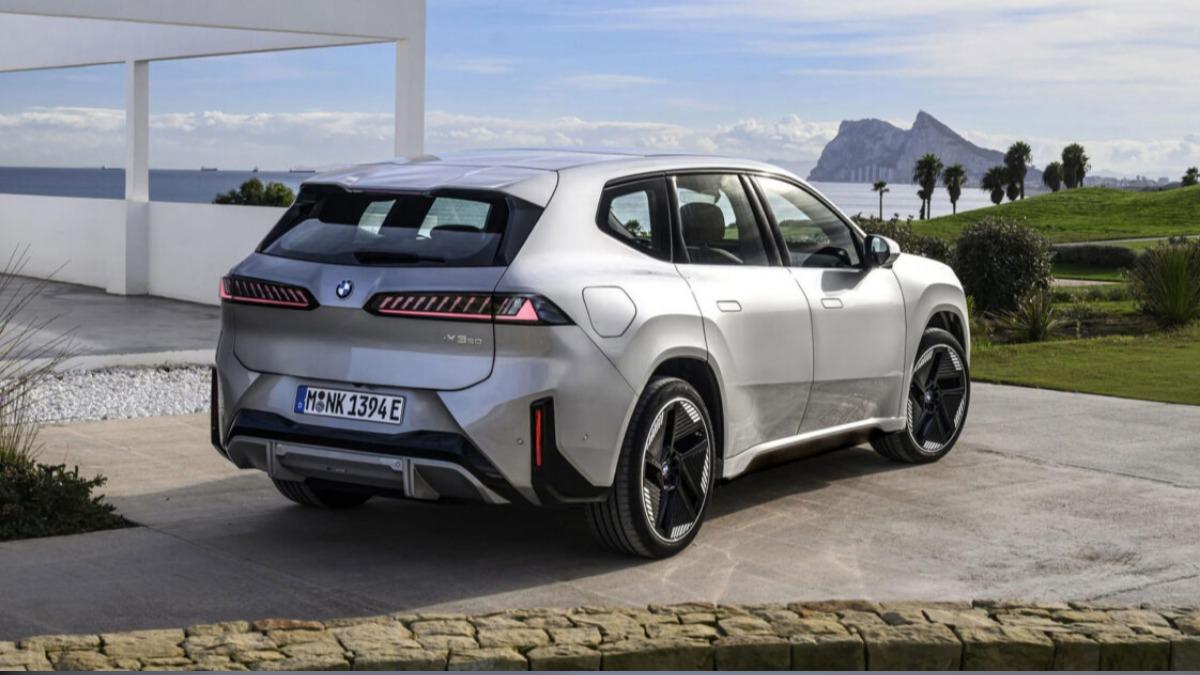 第二波召回規模更大，共有4,843輛車側氣囊固定異常。（圖／BMW提供）
