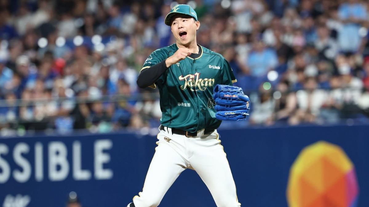 黃子鵬今繳出9局完封，僅被敲2安的優質表現。（圖／翻攝自台鋼雄鷹 TSG HAWKS FB）