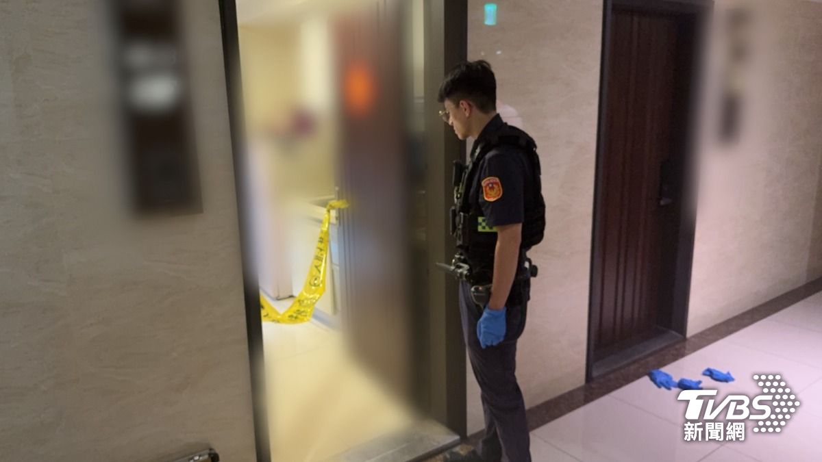 新北市新莊區龍安路一處出租套房驚傳命案。（圖／TVBS）