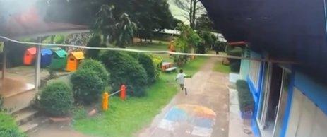 校園暴力-校園霸凌-泰國新聞-學生拿刀-學生霸凌