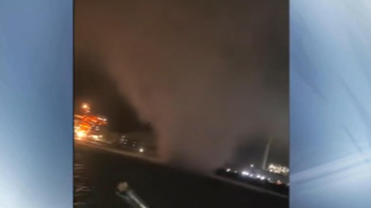 端午節前夕，「龍舟水」襲擊大陸廣東省，多地降下驚人暴雨，最大降雨量突破435毫米。（圖／微博）