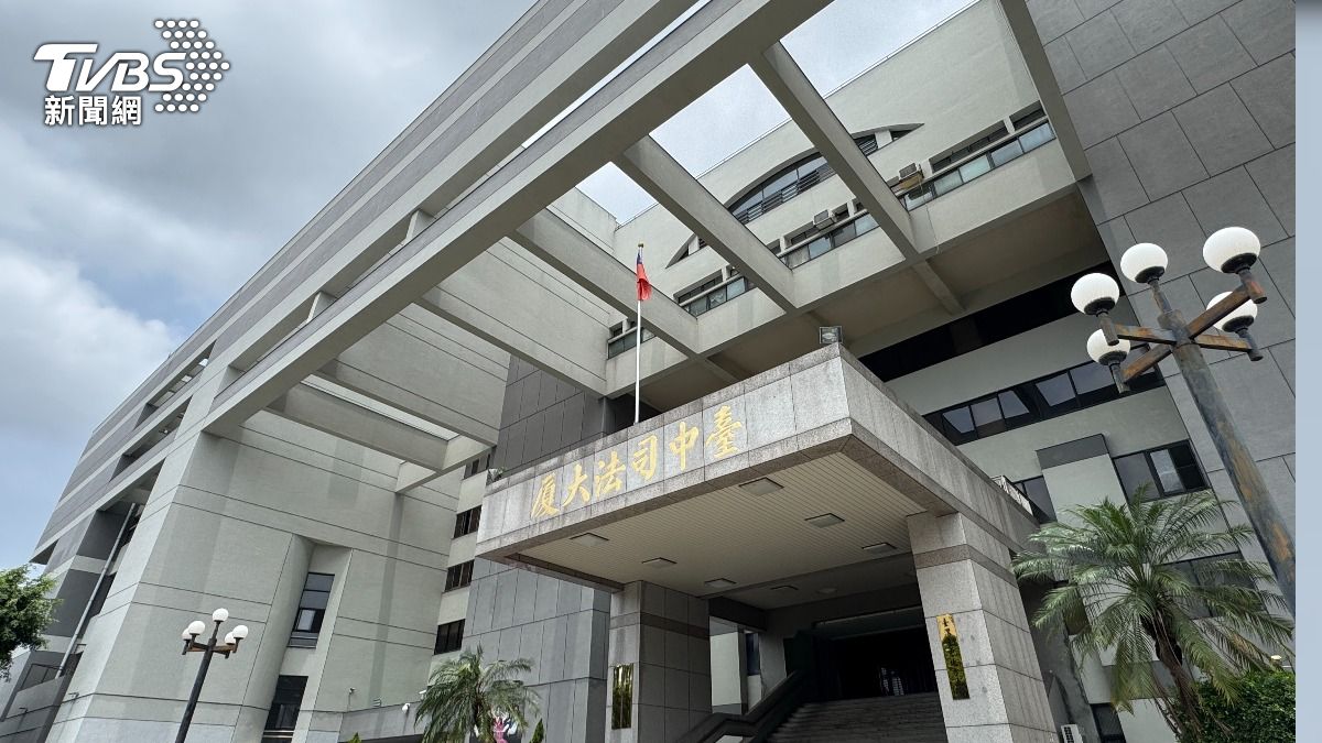 露鳥12次辯「在小便」!台中男潛高中旁猥褻21分鐘 判決出爐