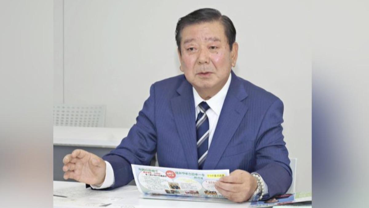日本茨城縣下妻市的67歲市長須藤豐次。（圖／翻攝自X@Yomiuri_Online）