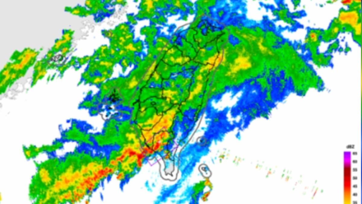 快訊／大雷雨襲南台灣！高雄、屏東列警戒區　一路下到晚間8點半
