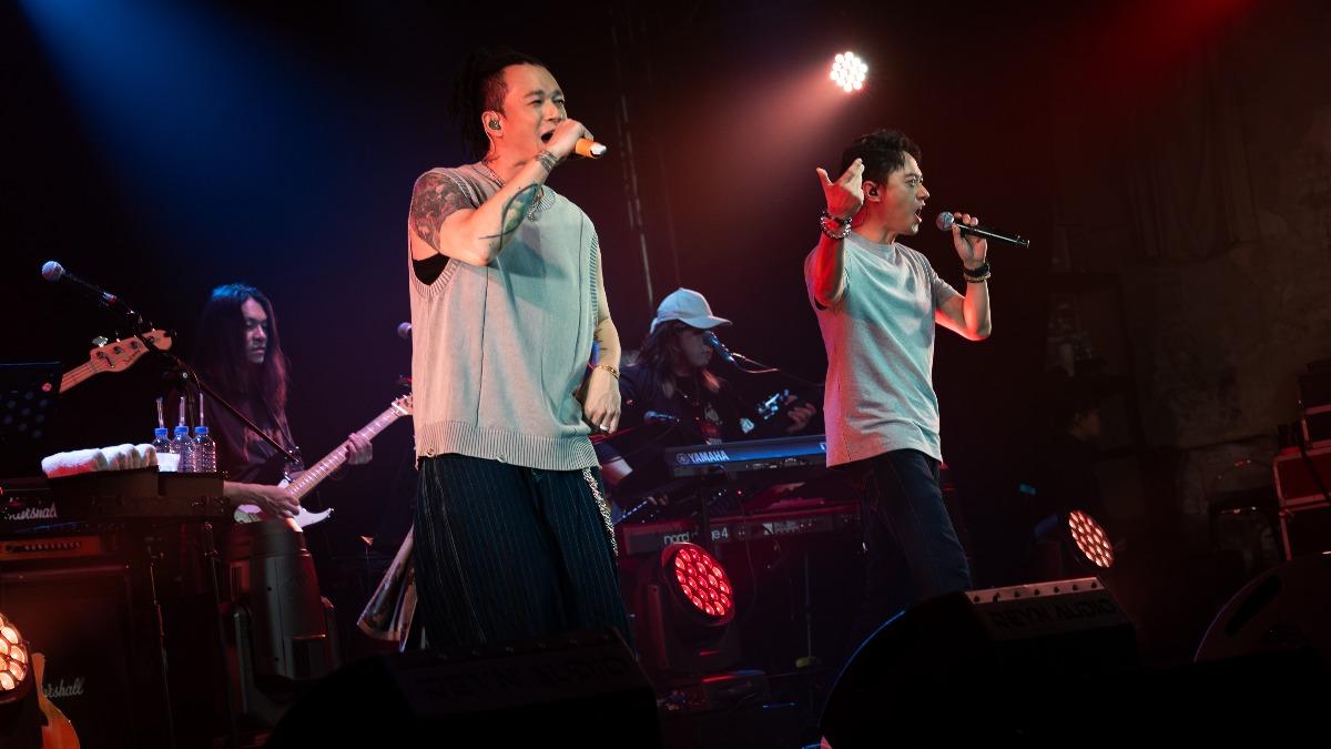 阿Ben和昔日戰友Danny驚喜合體。(圖/寬宏藝術提供)