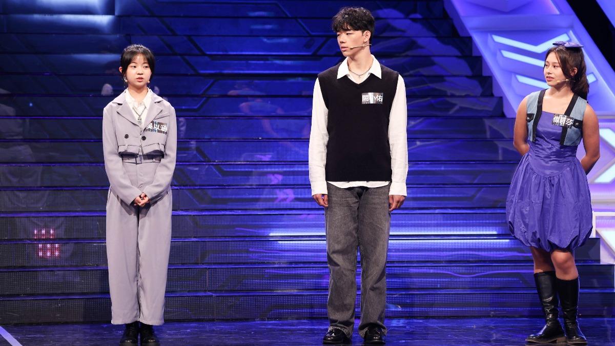 童星出身的吳以涵（左起）、闕小佑、偉莉莎一同上節目。（圖／公視提供）