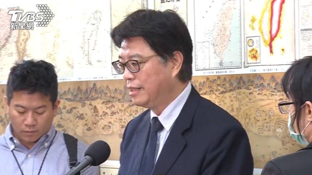 陸委會主委邱垂正強調饒慶鈴已非首次違規,將依兩岸關係條例請內政部進行查處。(圖/TVBS)