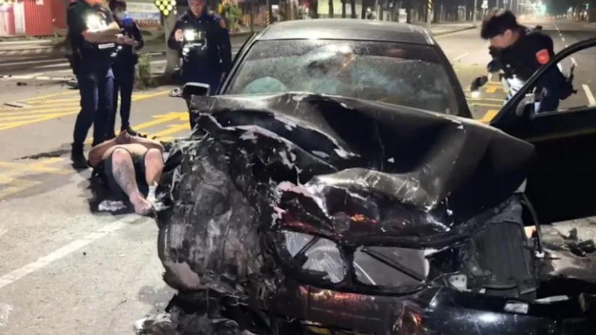 時速飆破百正面撞爛警車害3警受傷 高雄毒駕男只判1年定讞