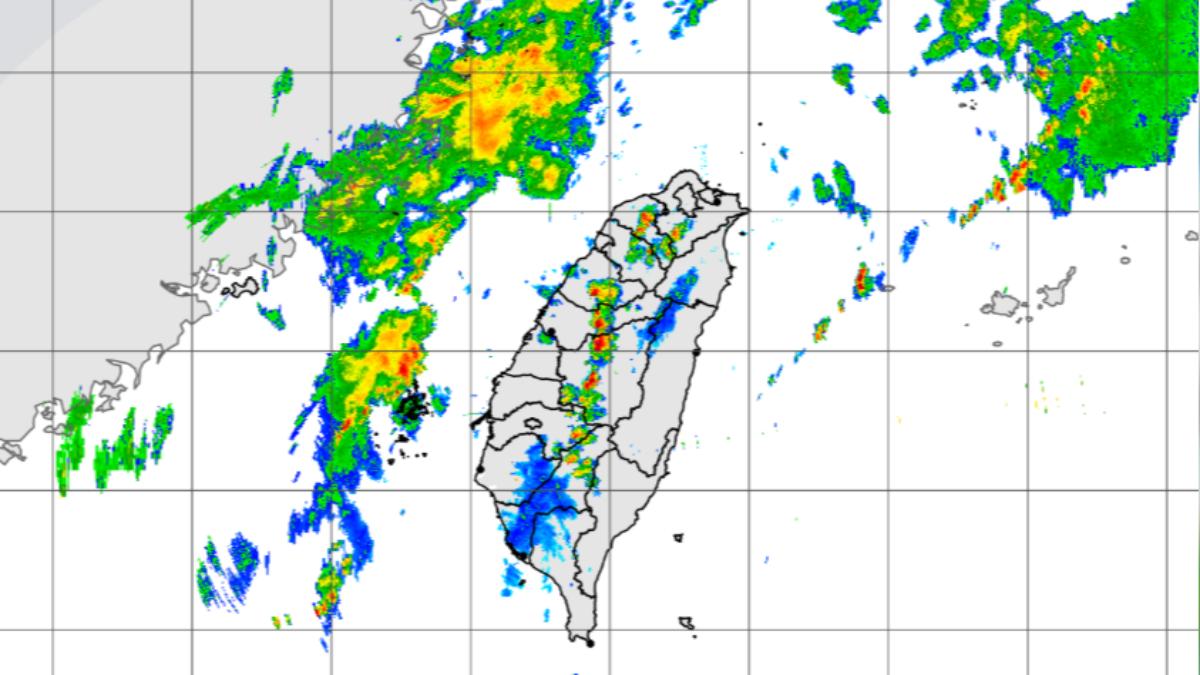 天氣/雨來了!對流旺盛北北桃「12縣市大雨特報」 恐下到晚上