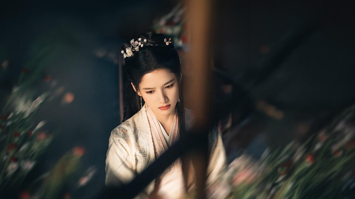 張婧儀飾演枕樓樓主「香暗荼」。(圖/中天娛樂台提供)
