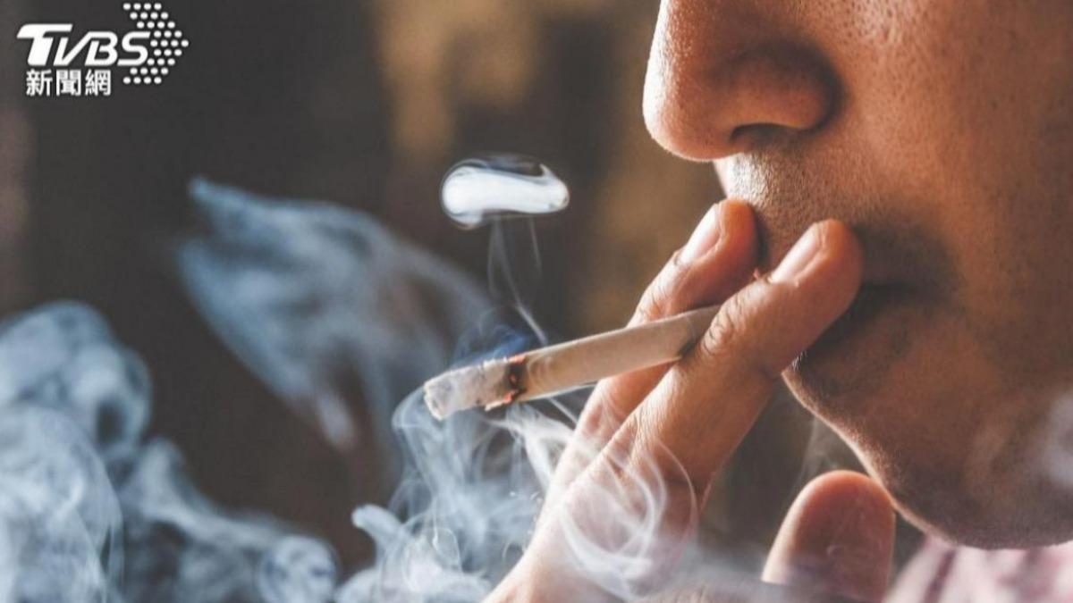需鐵拳教育!韓惡少翻牆闖入抽菸還罵老父 身障兒持武護爸遭移送