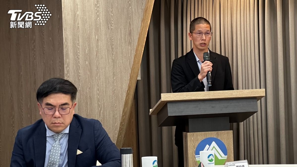 減量交易組組長蘇意筠（右）表示揭露資訊需具備五大要點。（圖／陳詩璧攝）