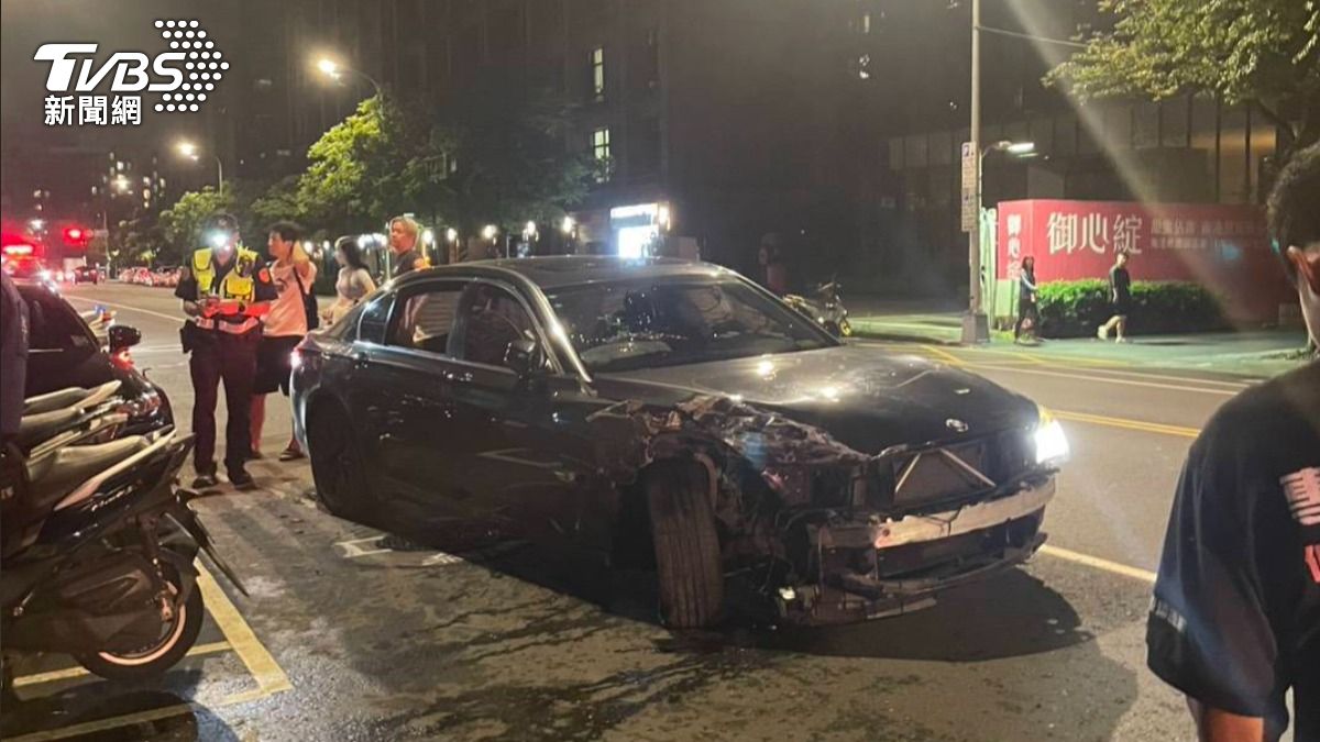 快訊／南港恐怖毒駕！沿路狂飆追撞毀多車　肇事男神情恍惚落網