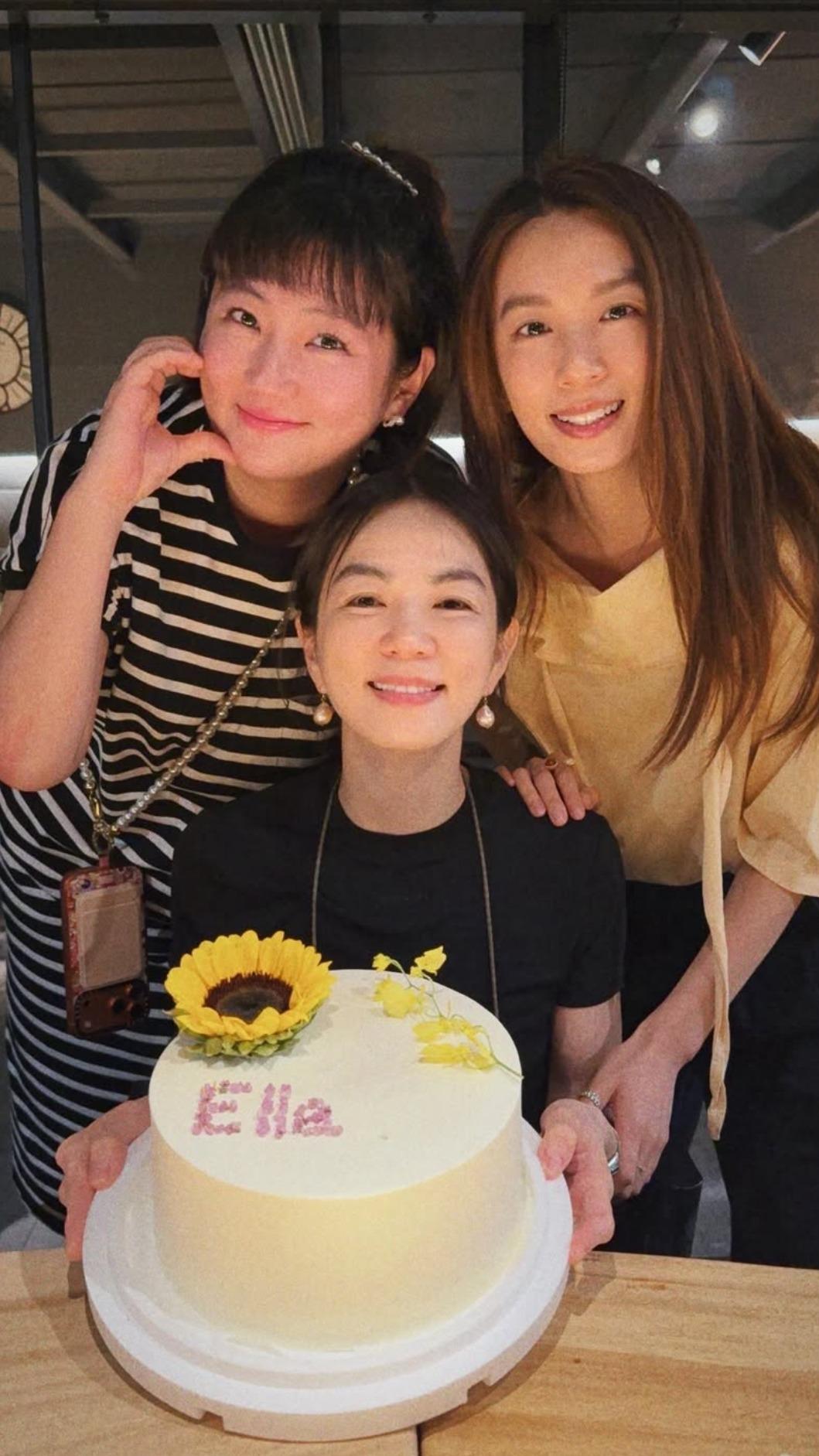 Ella(陳嘉樺)45歲生日。(圖/翻攝自Ella IG)