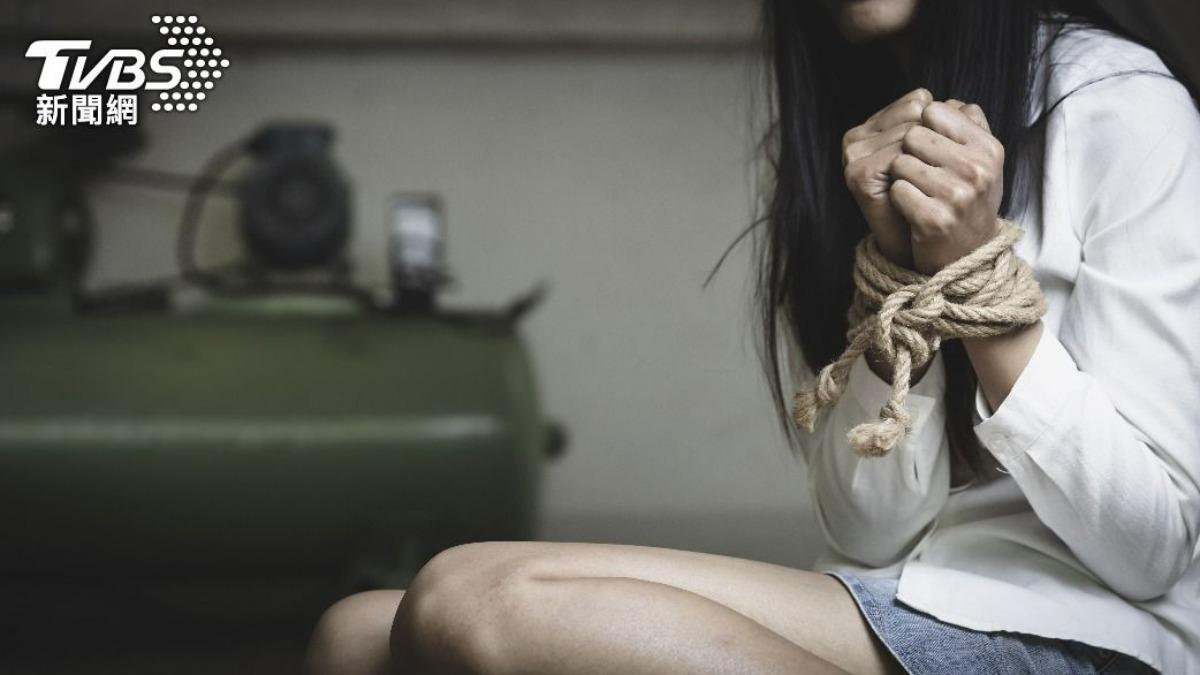2名少女遭到綑綁性侵，最終還被掐斃慘死。（示意圖／shutterstock 達志影像）
