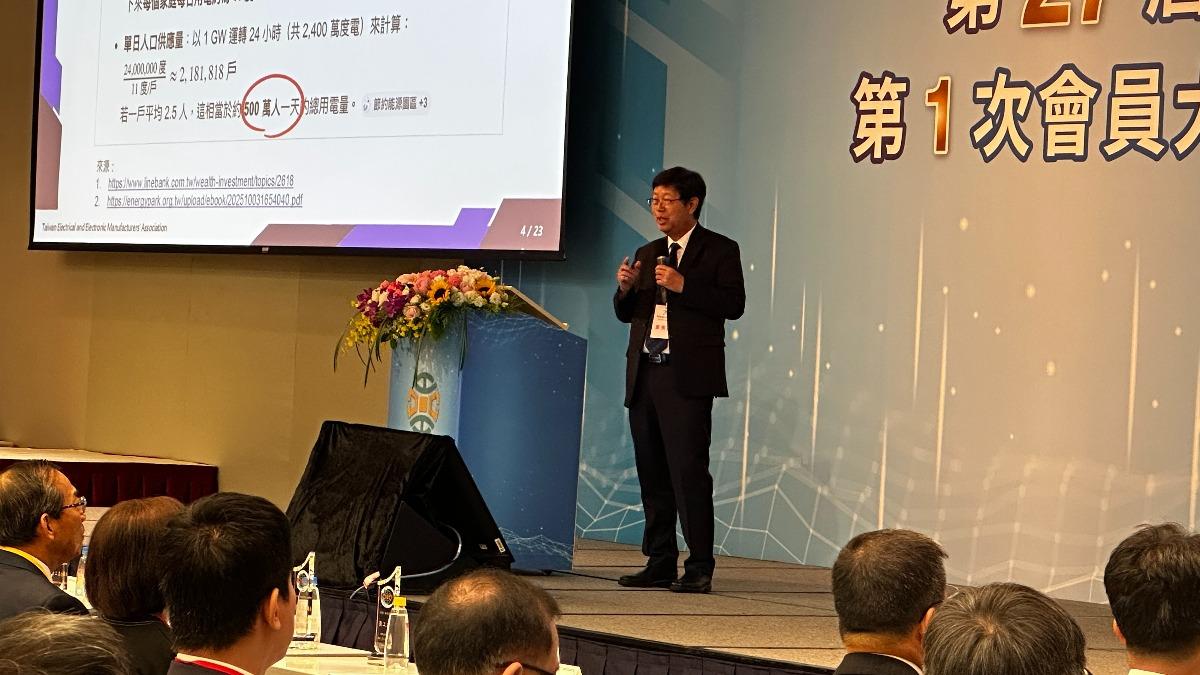 波蘭總理招手!鴻海打造電動車半導體雙樞紐 劉揚偉曝時間表