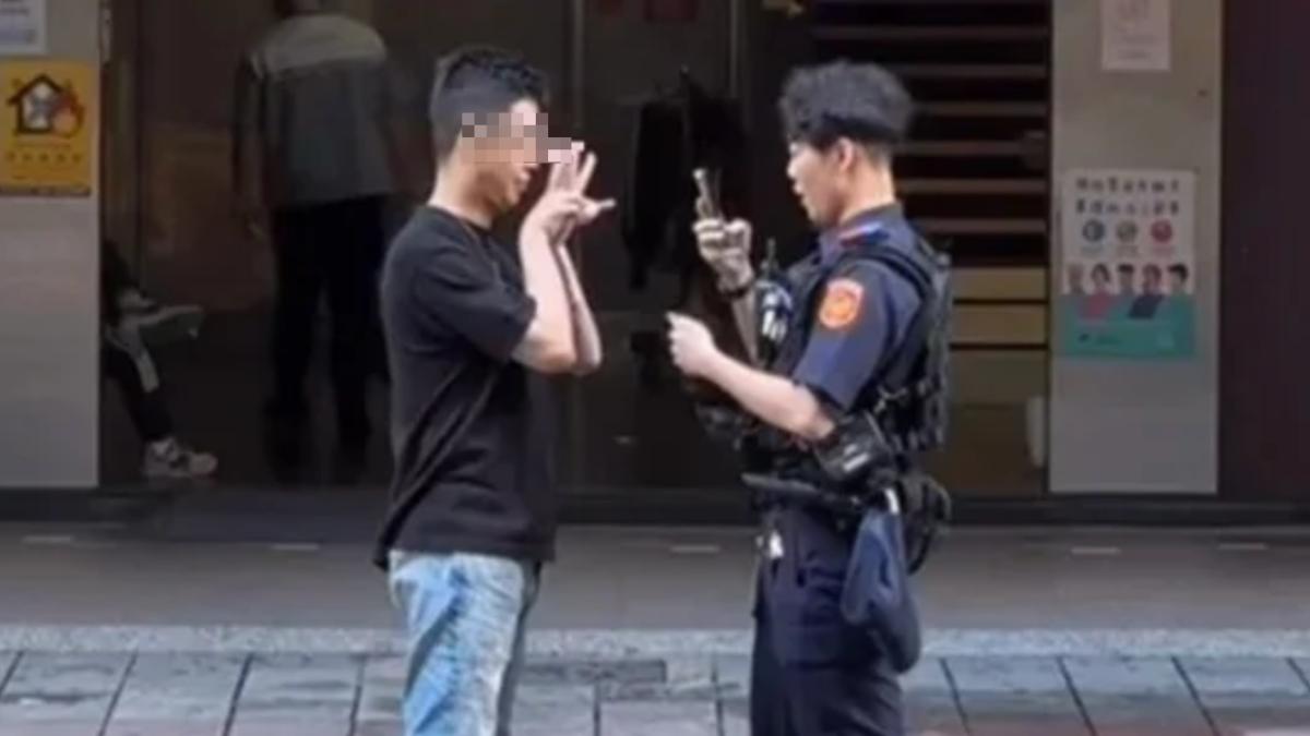 有夠ㄎㄧㄤ!林森北路男子毒酒駕遭檢舉 路邊嘔吐還對警員比YA