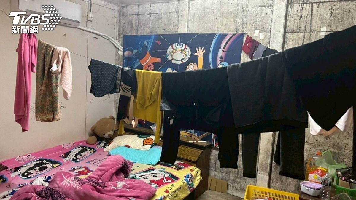 移工居住環境相當簡陋不堪。(圖/TVBS)