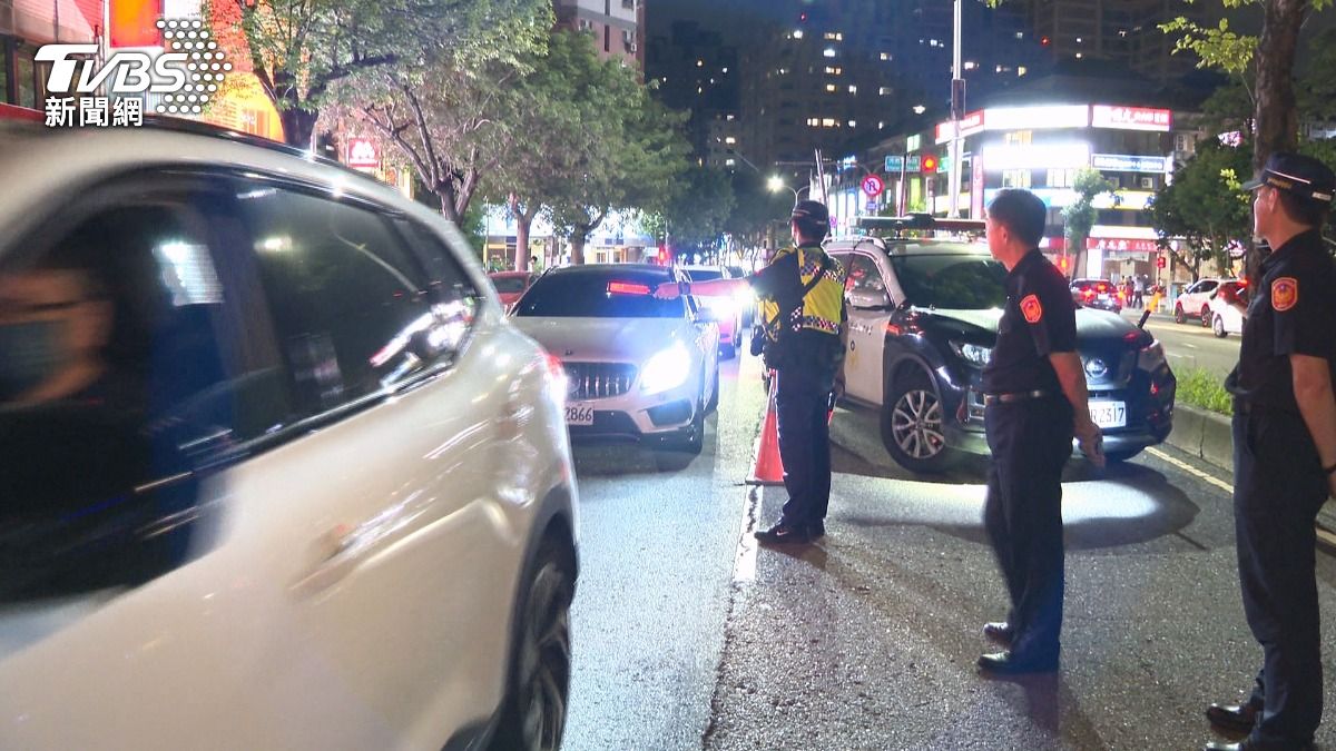 全台掃毒動員近5000警力 1日舉發155件毒駕、逮多名通緝犯。(圖/TVBS)