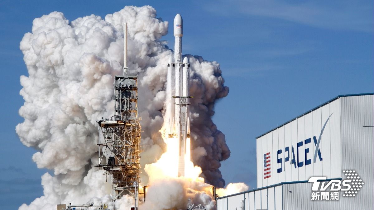 外媒報導,SpaceX將發行總額約200億美元的10年期公司債,預期市場又會掀起認購熱潮。(圖/達志影像美聯社)