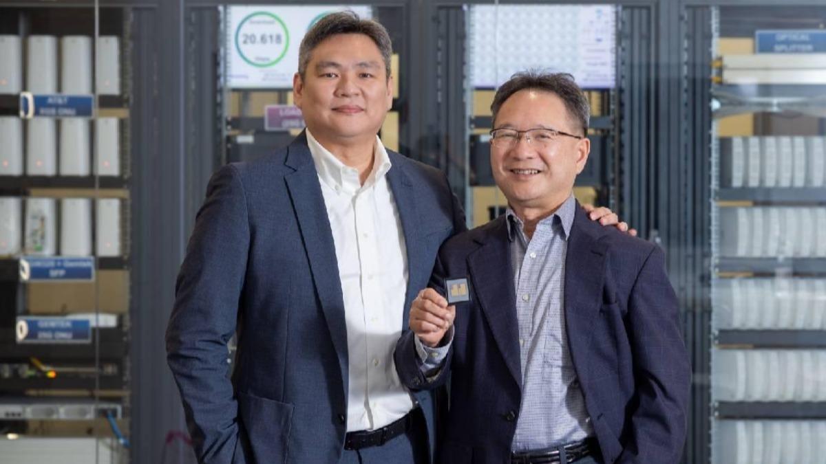 輝達點燃光通訊商機!威世波熬30年搭AI浪潮 正文股價跟著飛