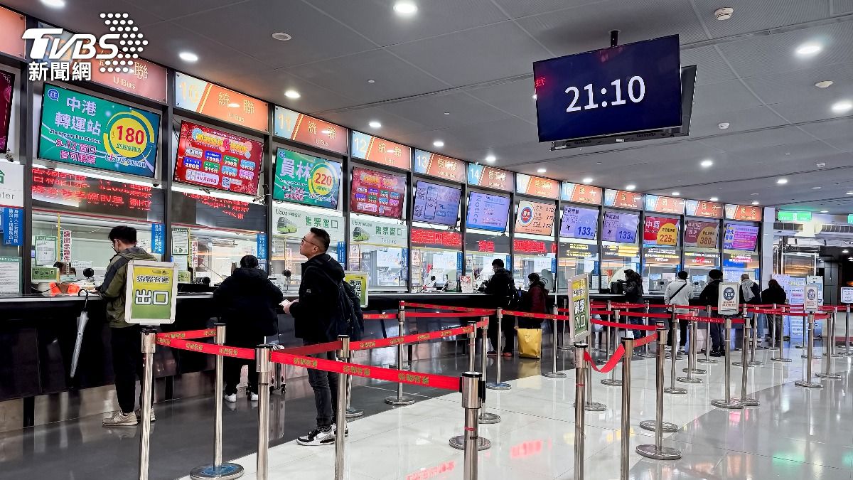 搭一趟只要660元!她曬「和欣客運」超狂內裝:一定放棄高鐵