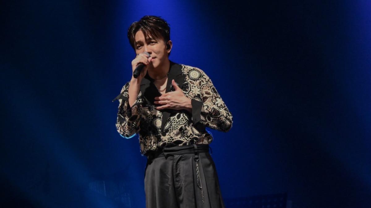 許志豪相當感謝歌迷支持,演唱期間數度紅了眼眶。(圖/三立藝能中心x寬宏藝術提供)