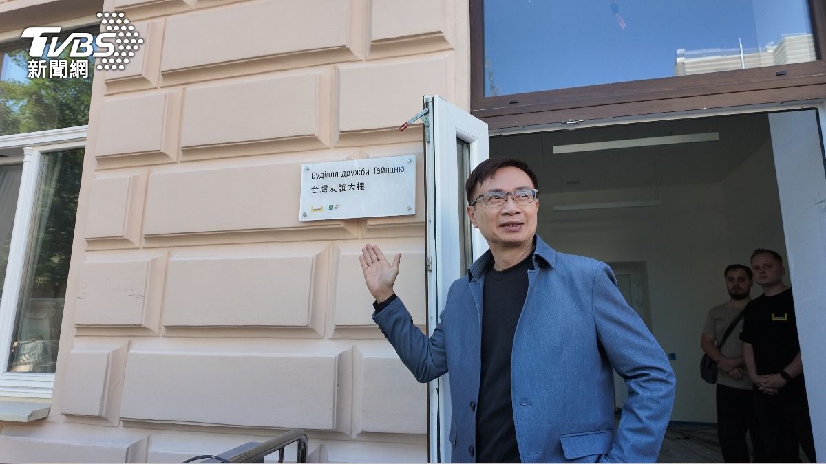 貿協董事長黃志芳表示，有不少國內醫學中心前來烏克蘭義診。（圖／謝佩穎攝）