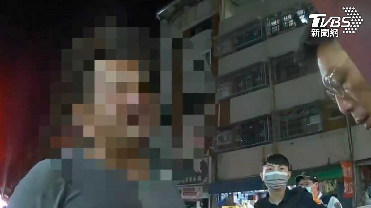 蘇男飲酒後與親姊發生口角。（圖／TVBS）