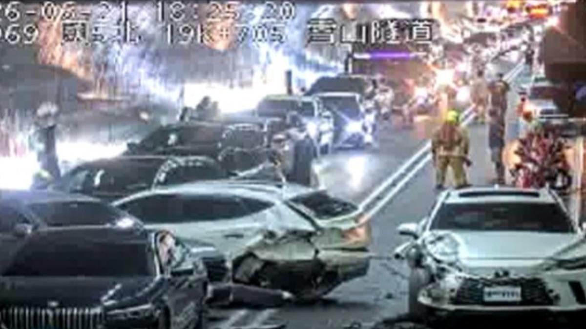 國道5號今（21）日傍晚6時許發生一起連環車禍。（圖／翻攝自高速公路資訊網）
