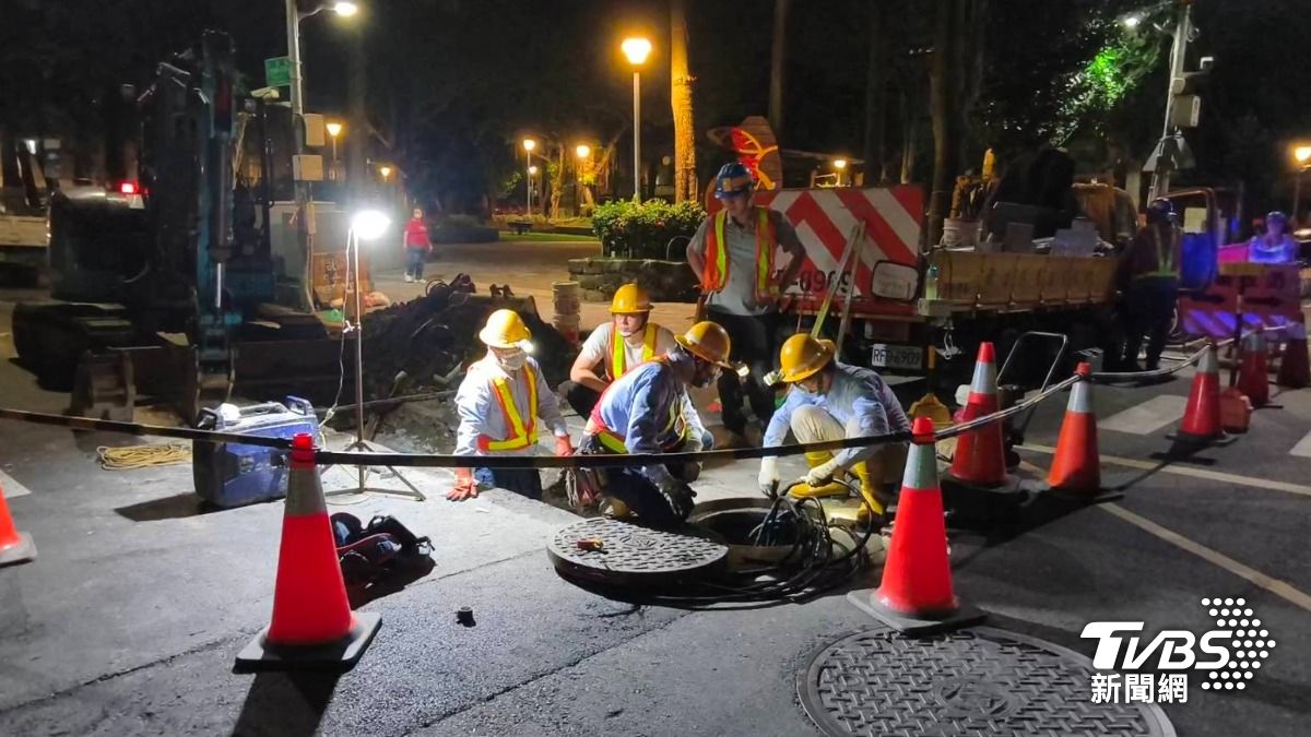 台北市信義區深夜175戶停電!台電:設備故障 全力搶修中
