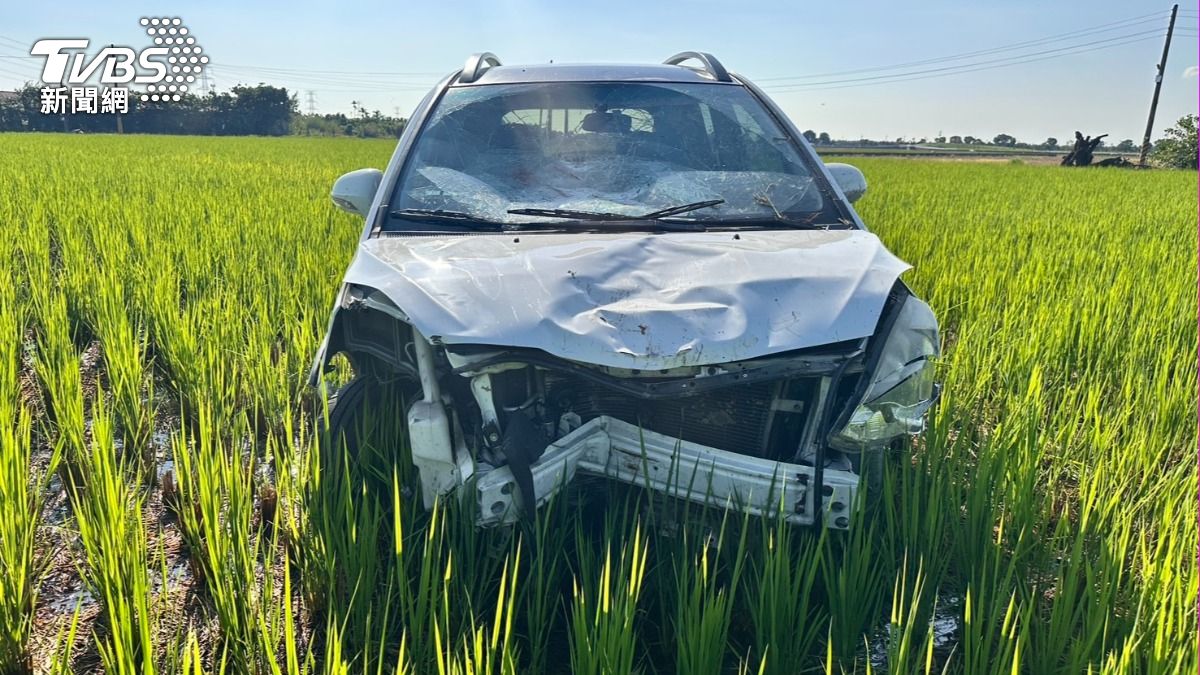 又是毒駕!男撞飛機車直衝農田 車體「碎裂一地」騎士無辜慘死