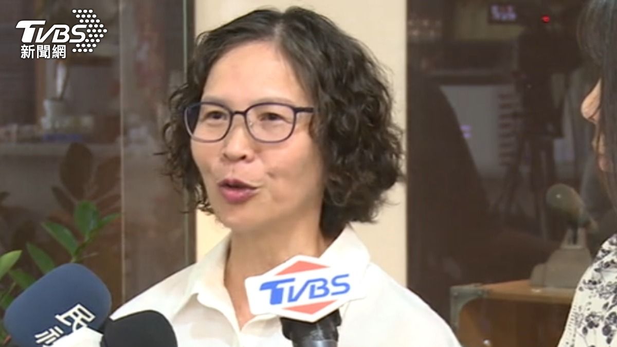 民眾黨前立委蔡壁如出面駁斥遷戶籍傳聞,強調自己對台中的深耕從未間斷。(圖/TVBS)