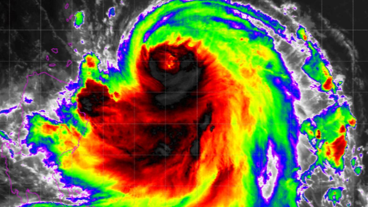 天氣／雙颱「小鋼砲」共舞！4地雨最猛　外圍狂甩雨