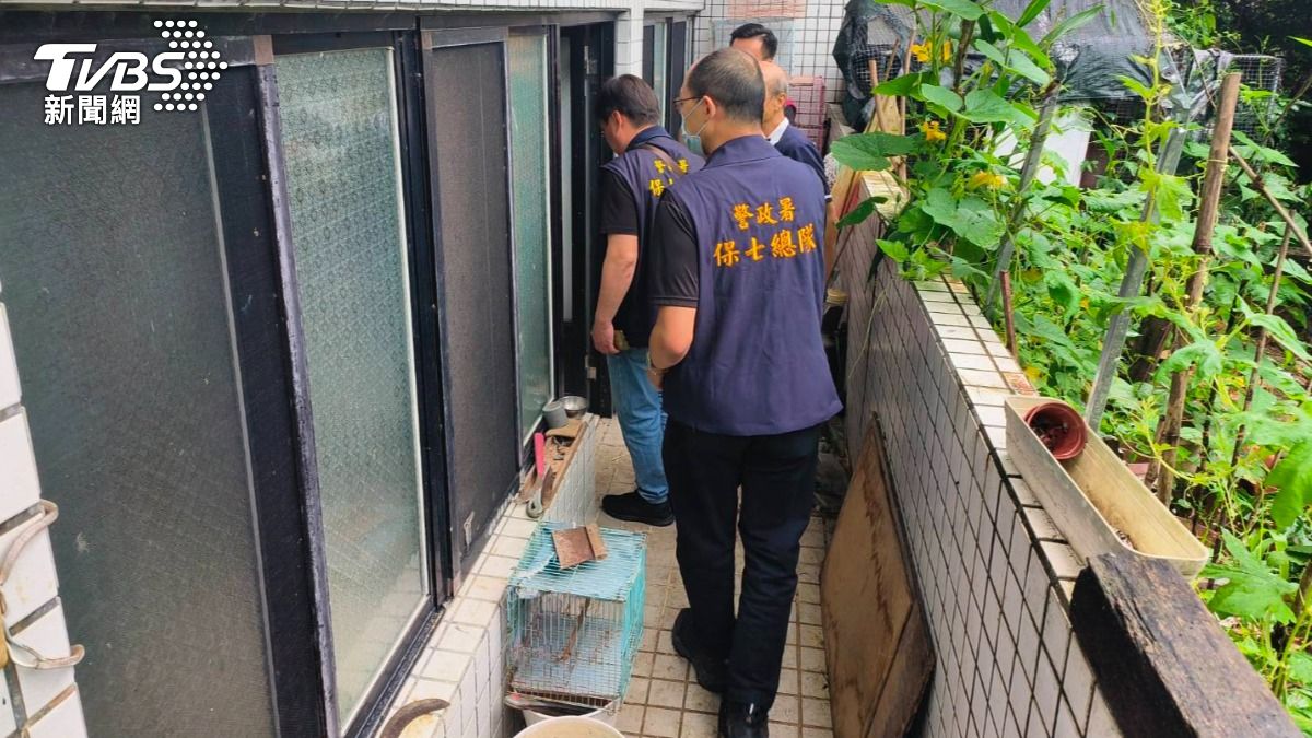 警方收到民眾舉報前往稽查。（圖／TVBS）